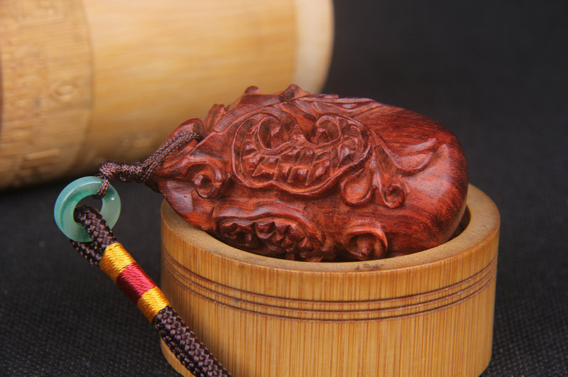 Ganoderma lucidum hand piece Indian lobular rosewood