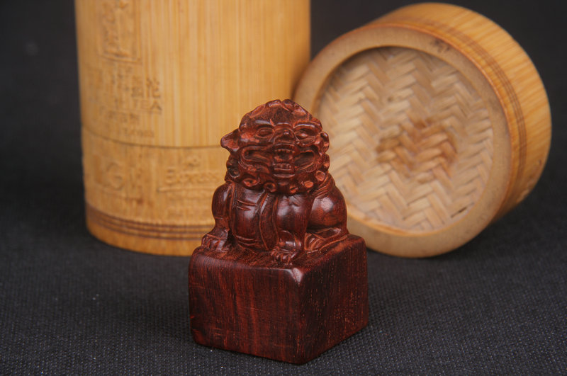 Indian lobular rosewood seal